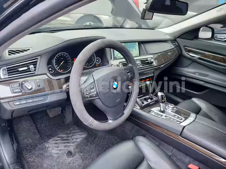 BMW 7 Series 2013 — 38