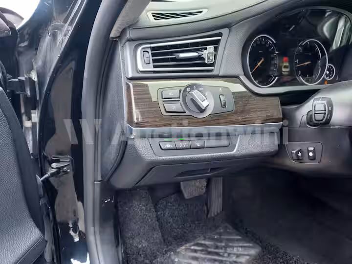 BMW 7 Series 2013 — 41