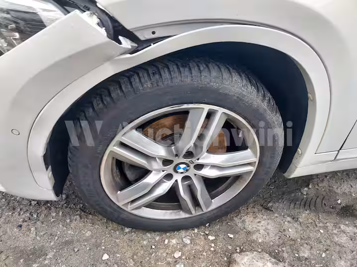 BMW X1 2020 — 14