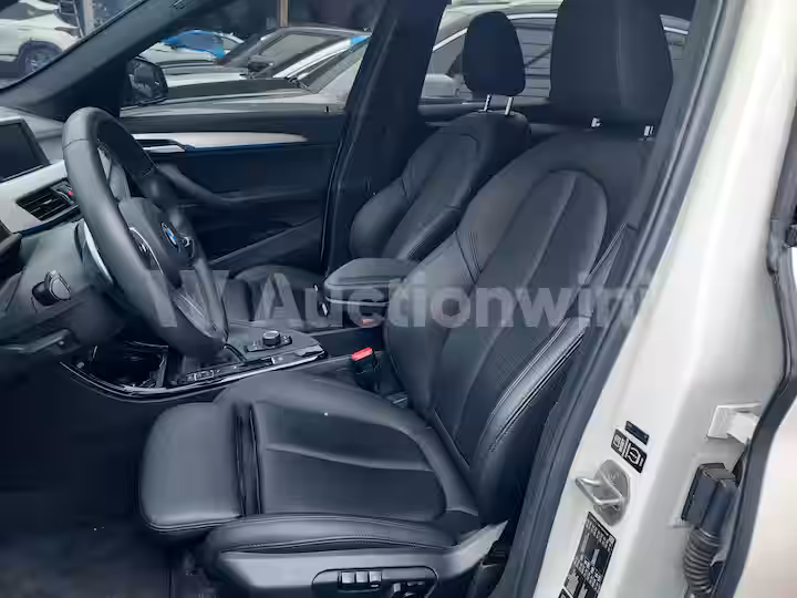 BMW X1 2020 — 33