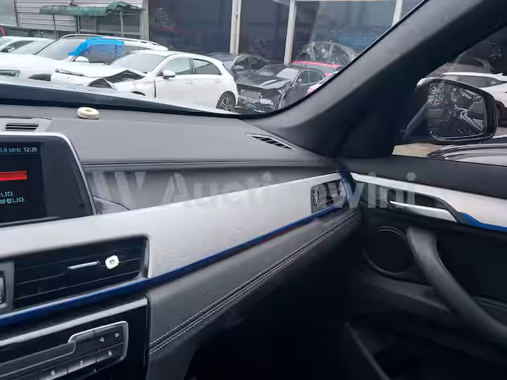 BMW X1 2020 — 44