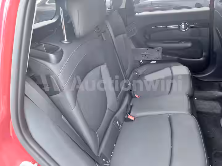 Mini Clubman 2024 — 32