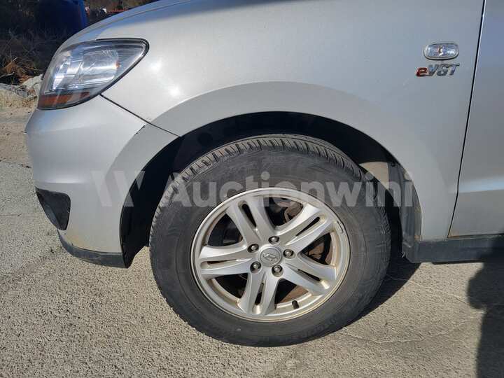 Hyundai SantaFe 2011 — 12
