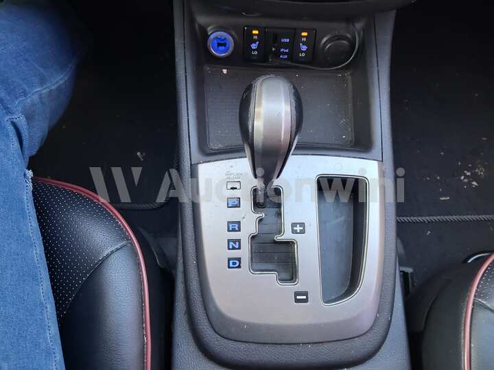 Hyundai SantaFe 2011 — 40