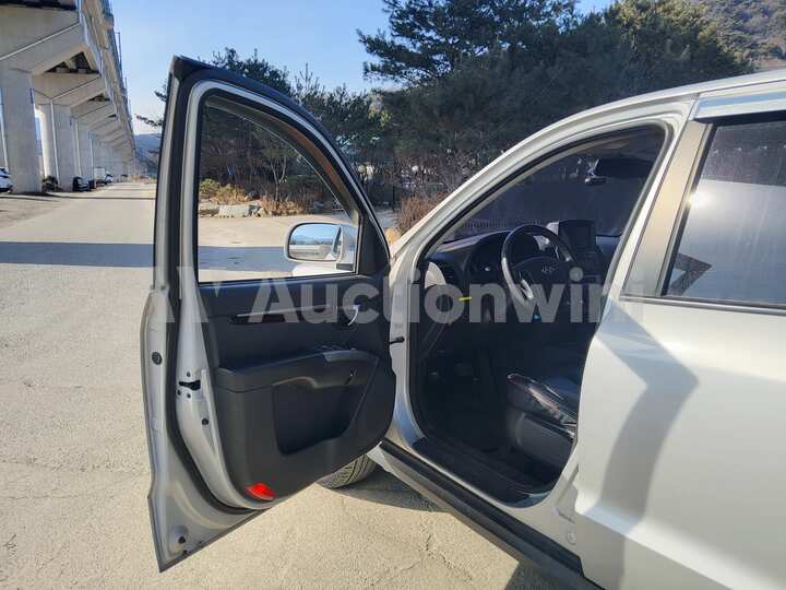 Hyundai SantaFe 2011 — 43