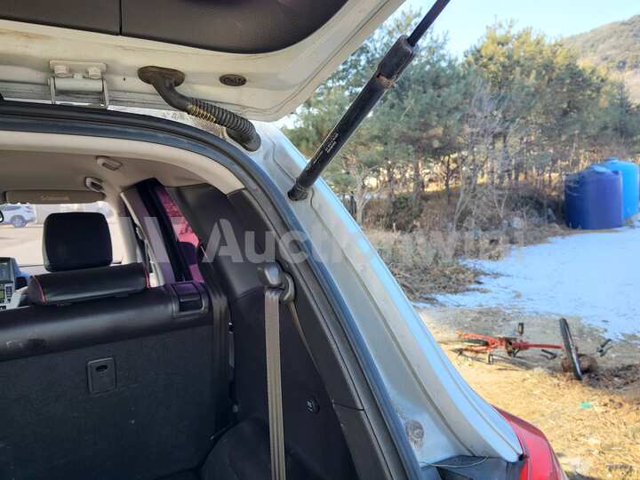 Hyundai SantaFe 2011 — 51