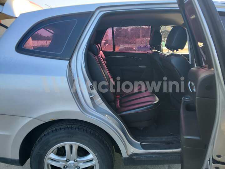 Hyundai SantaFe 2011 — 54