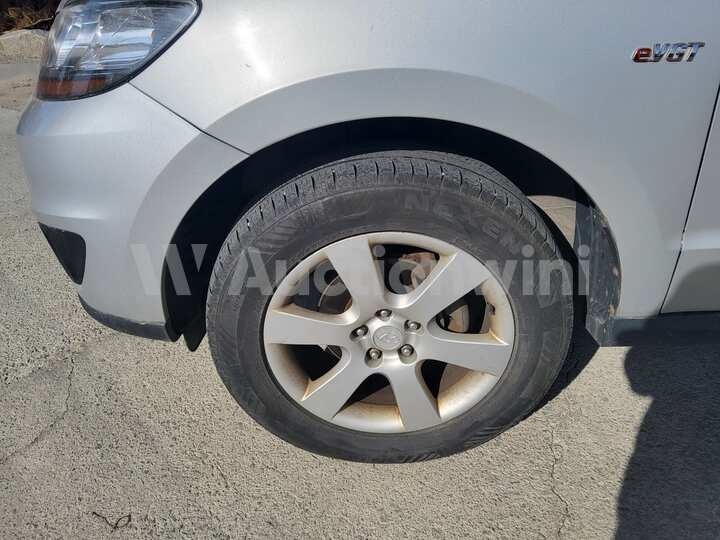 Hyundai SantaFe 2010 — 12