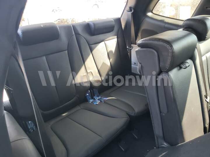 Hyundai SantaFe 2010 — 57