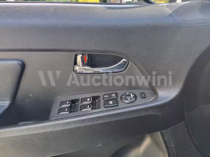 Kia Sportage 2013 — 33