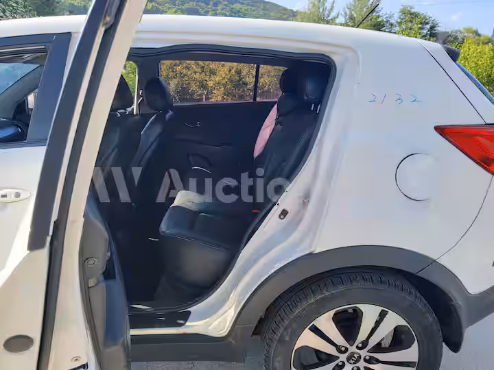 Kia Sportage 2013 — 48