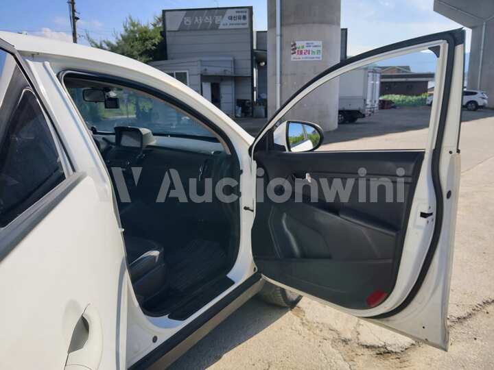 Kia Sportage 2013 — 57