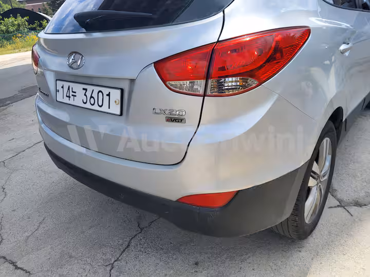 Hyundai Tucson 2012 — 16