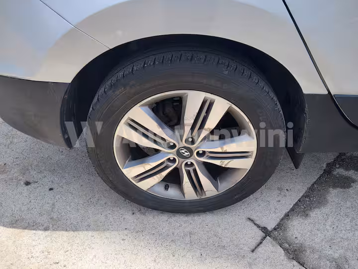 Hyundai Tucson 2012 — 17