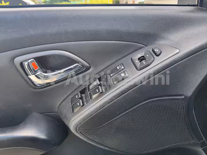 Hyundai Tucson 2012 — 33