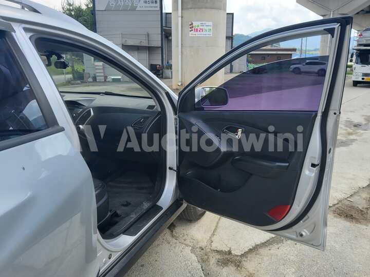 Hyundai Tucson 2012 — 57