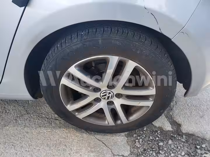 Volkswagen Golf 2012 — 15