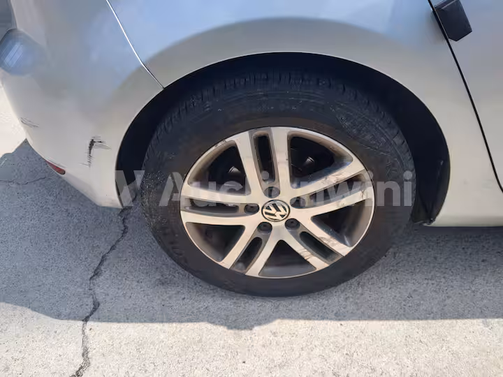 Volkswagen Golf 2012 — 18