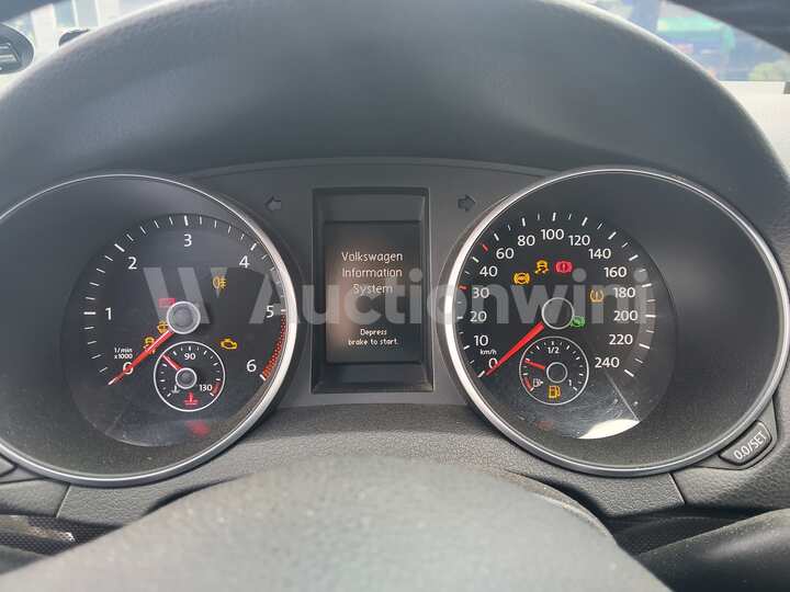 Volkswagen Golf 2012 — 39