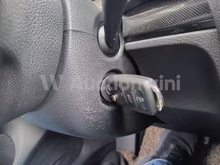 Volkswagen Golf 2012 — 41