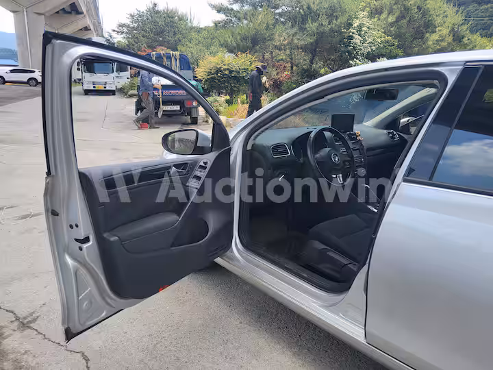 Volkswagen Golf 2012 — 49
