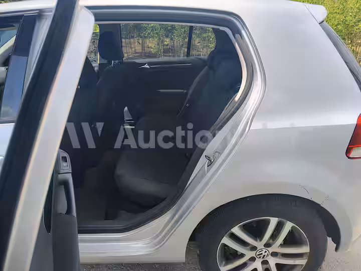 Volkswagen Golf 2012 — 52