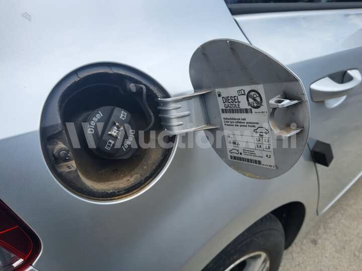 Volkswagen Golf 2012 — 60