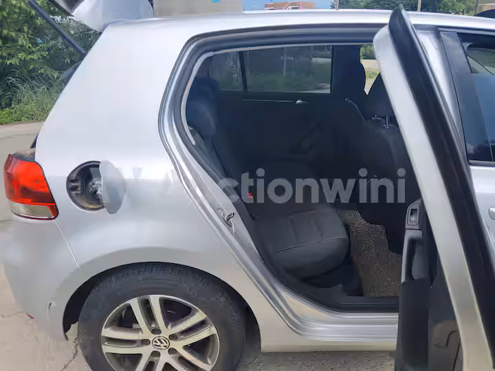 Volkswagen Golf 2012 — 62