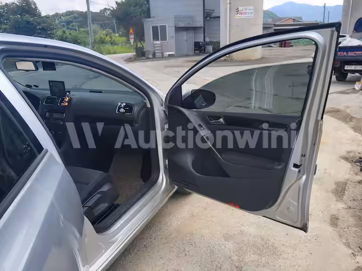 Volkswagen Golf 2012 — 63