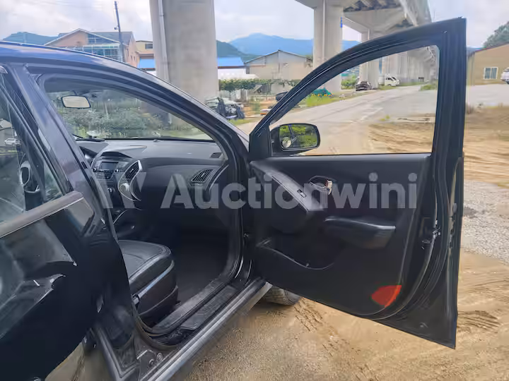 Hyundai Tucson 2011 — 58