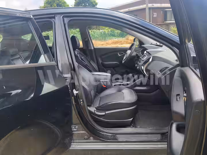 Hyundai Tucson 2011 — 59