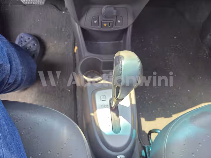 Chevrolet Spark 2015 — 58