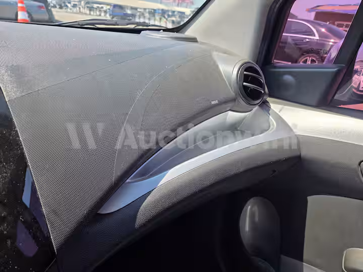 Chevrolet Spark 2015 — 60
