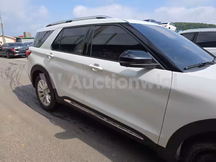 Ford Explorer 2020 — 17