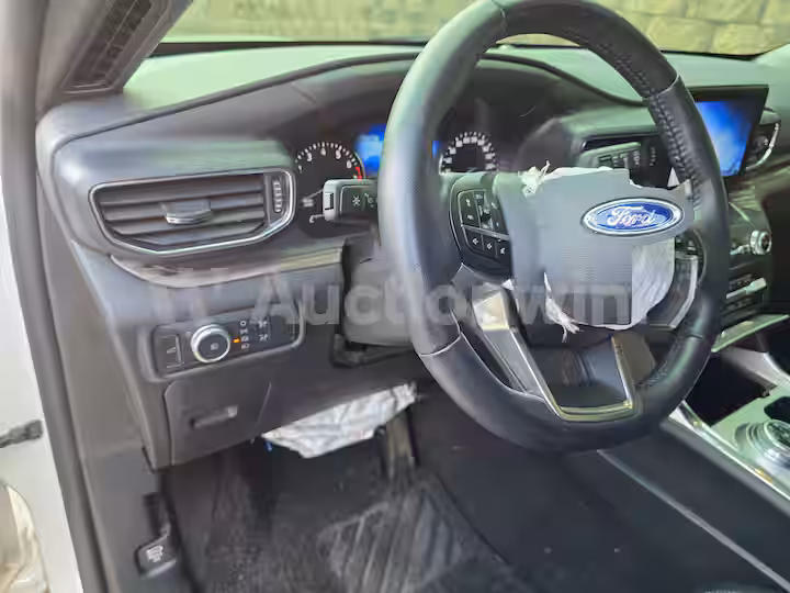 Ford Explorer 2020 — 31