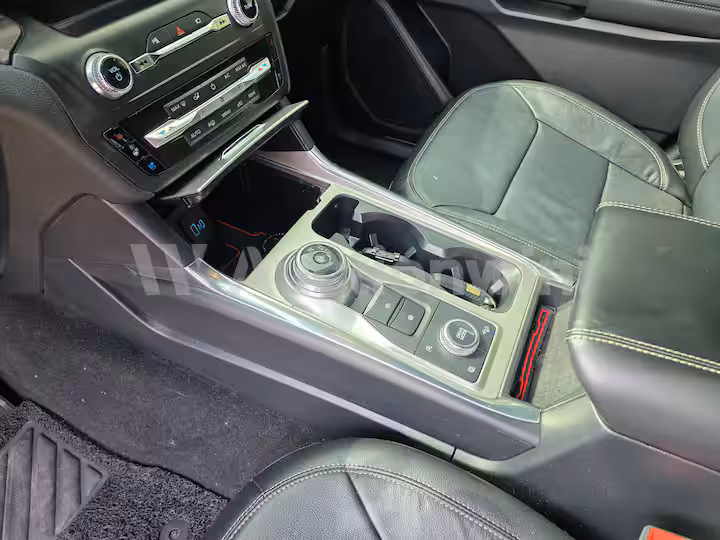 Ford Explorer 2020 — 35