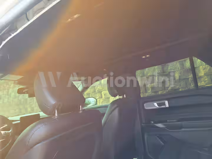 Ford Explorer 2020 — 39