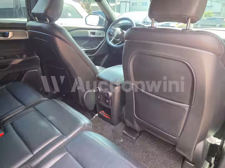 Ford Explorer 2020 — 47