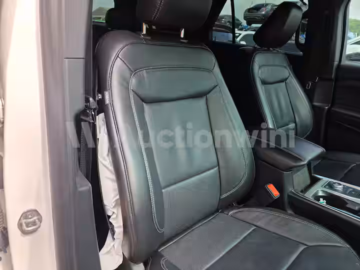 Ford Explorer 2020 — 51