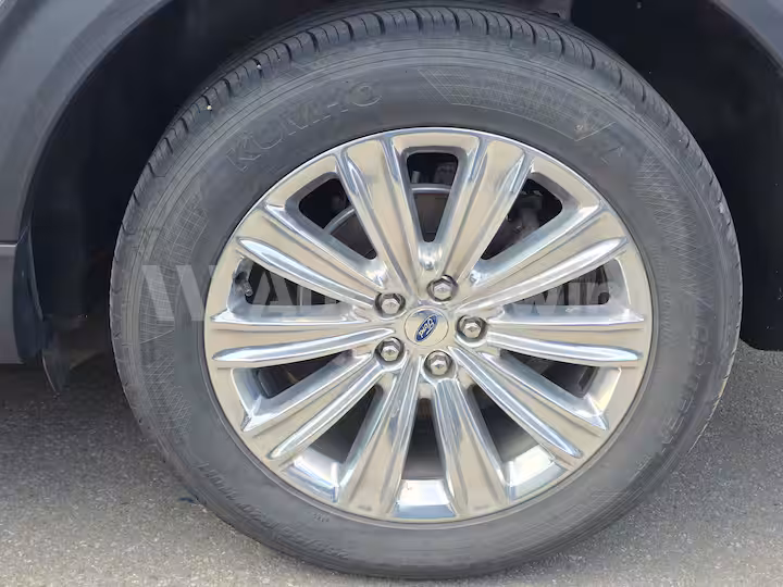 Ford Explorer 2020 — 53