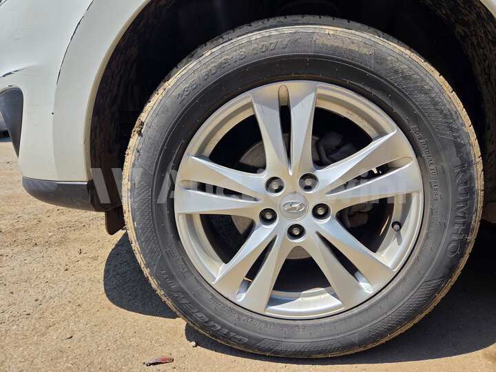 Hyundai SantaFe 2010 — 16