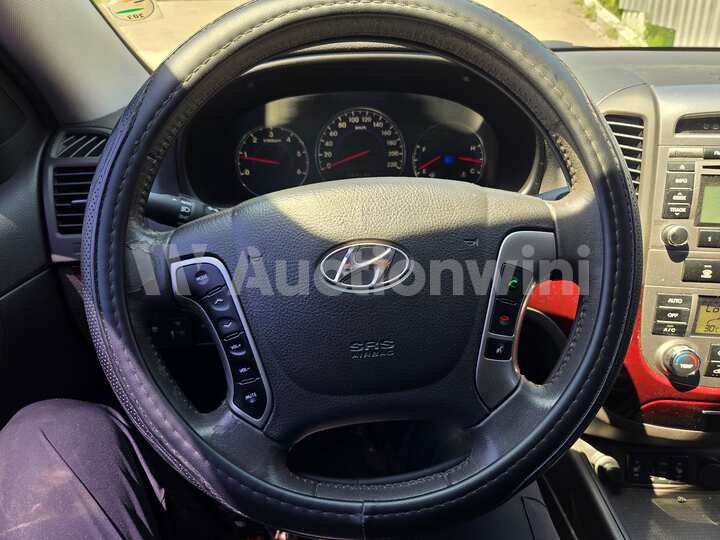 Hyundai SantaFe 2010 — 31