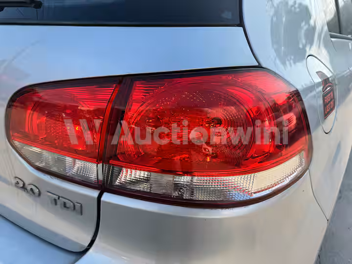 Volkswagen Golf 2012 — 26