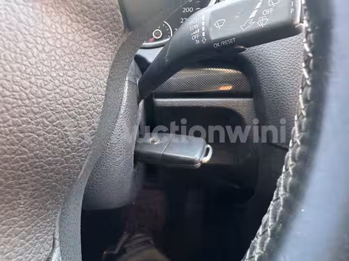 Volkswagen Golf 2012 — 36