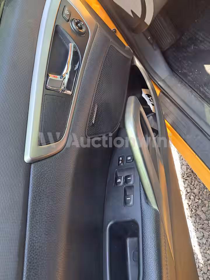 Hyundai Veloster 2012 — 13