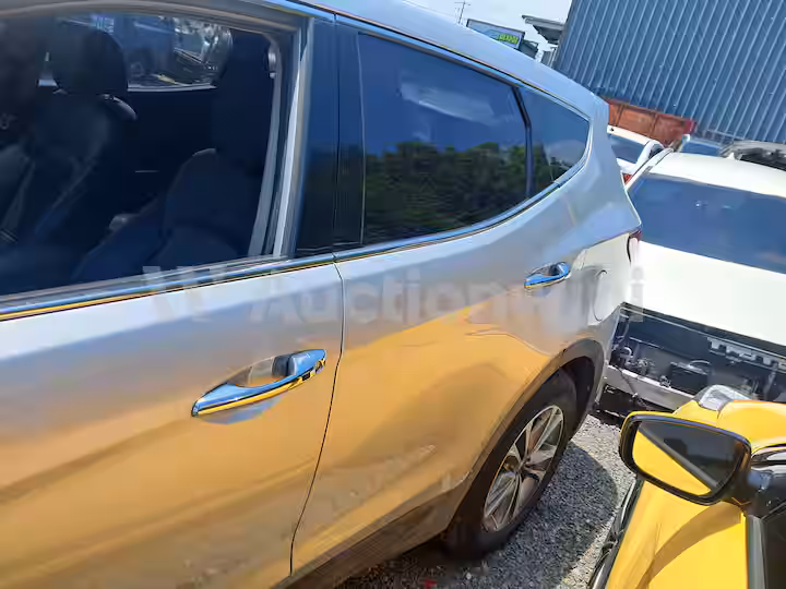 Hyundai SantaFe 2015 — 3