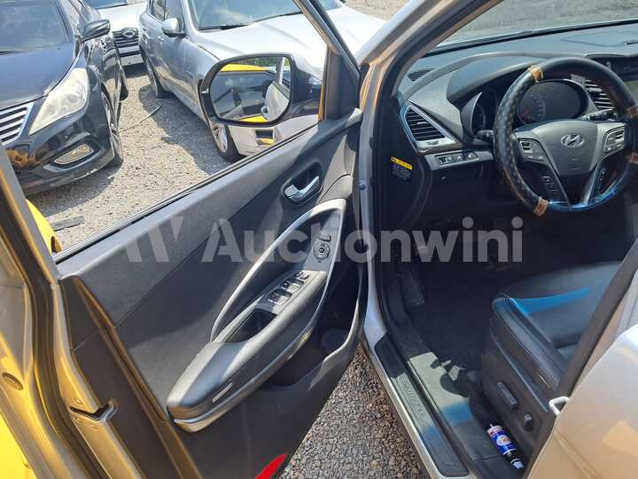Hyundai SantaFe 2015 — 23