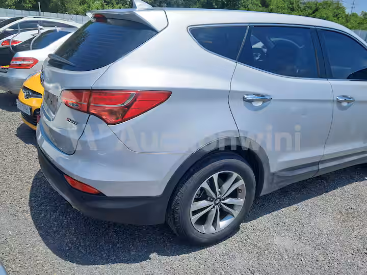 Hyundai SantaFe 2015 — 6