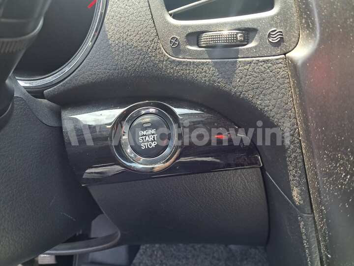 Kia Sorento 2010 — 23