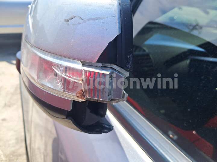 Kia Sorento 2010 — 38